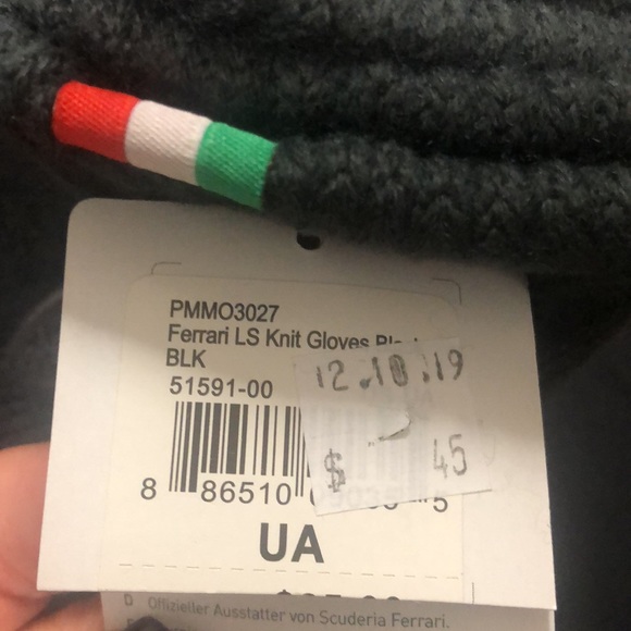 Puma Ferrari LS Knit Gloves in Black color worn Navy and Grey - NWT - Picture 4 of 6